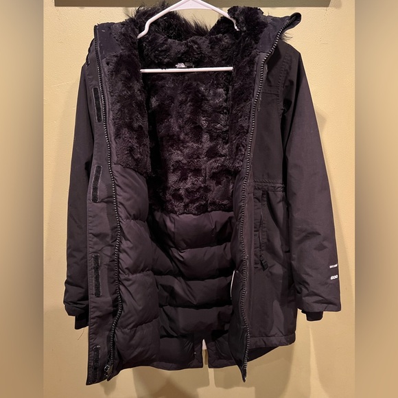 The North Face Black Insulated Jacket - Picture 3 of 5